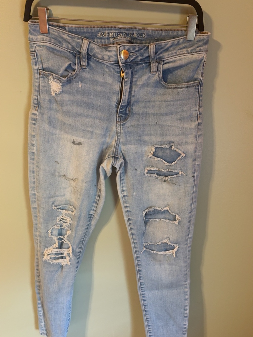 American Eagle Outfitters Light Blue Ripped Skinny Jeans
